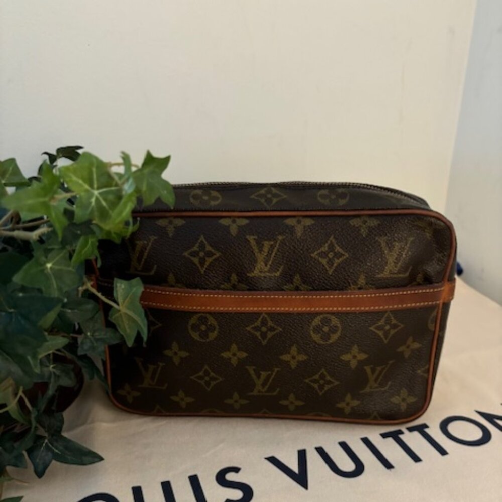 HTF! LOUIS VUITTON POCHETTE COMPIEGNE 23 – AUTHENTIC/CLEAN